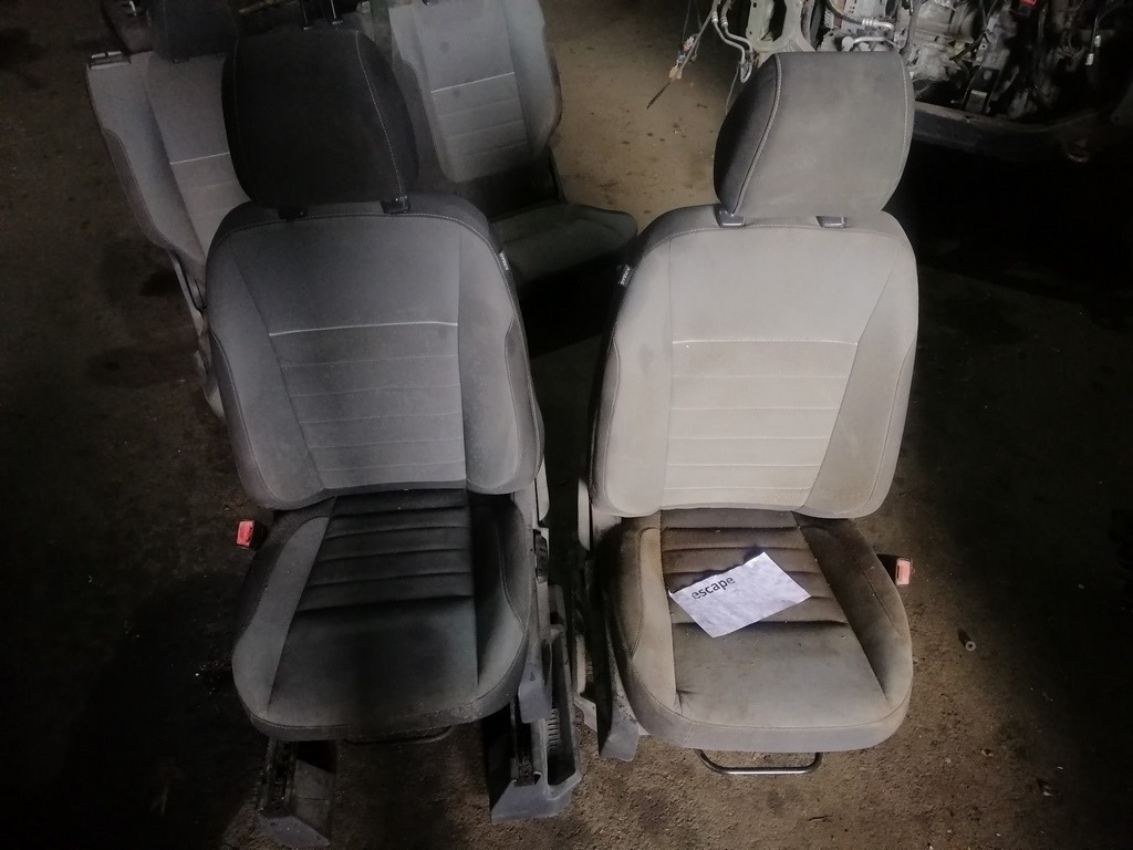 Водительское сидение Ford Escape MK3 13- серое тряпка