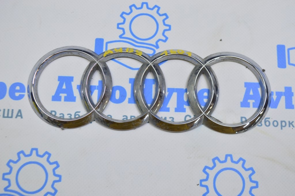 Эмблема значок(кольца) Audi A4 B9 17- хром