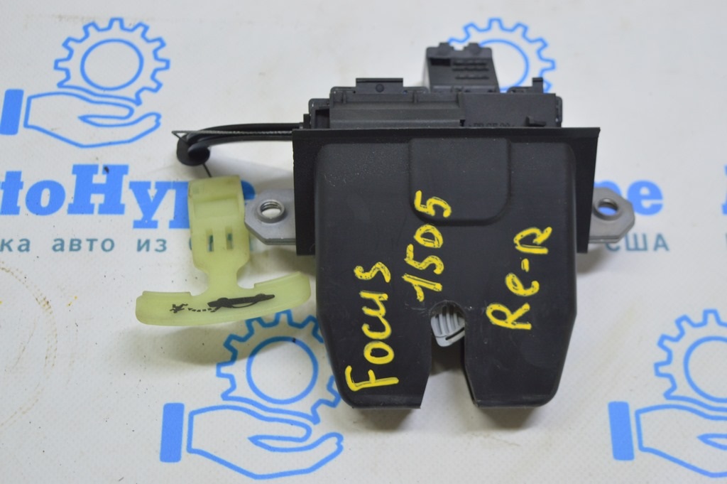 Замок крышки багажника Ford Focus mk3 11-18 4d
