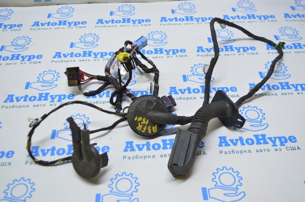 Проводка двери передней правой Audi A3 8V 15-20 4d, 5d