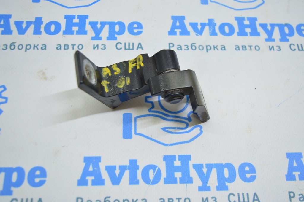 Петля двери верхняя передняя правая Audi A3 8V 15-20 4d
