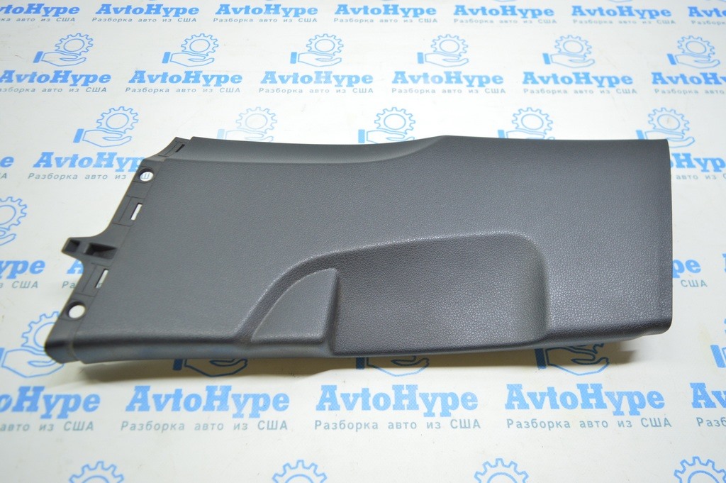 Накладка центральной стойки нижняя левая Audi A3 8V 15-20 4d, 5d, черная