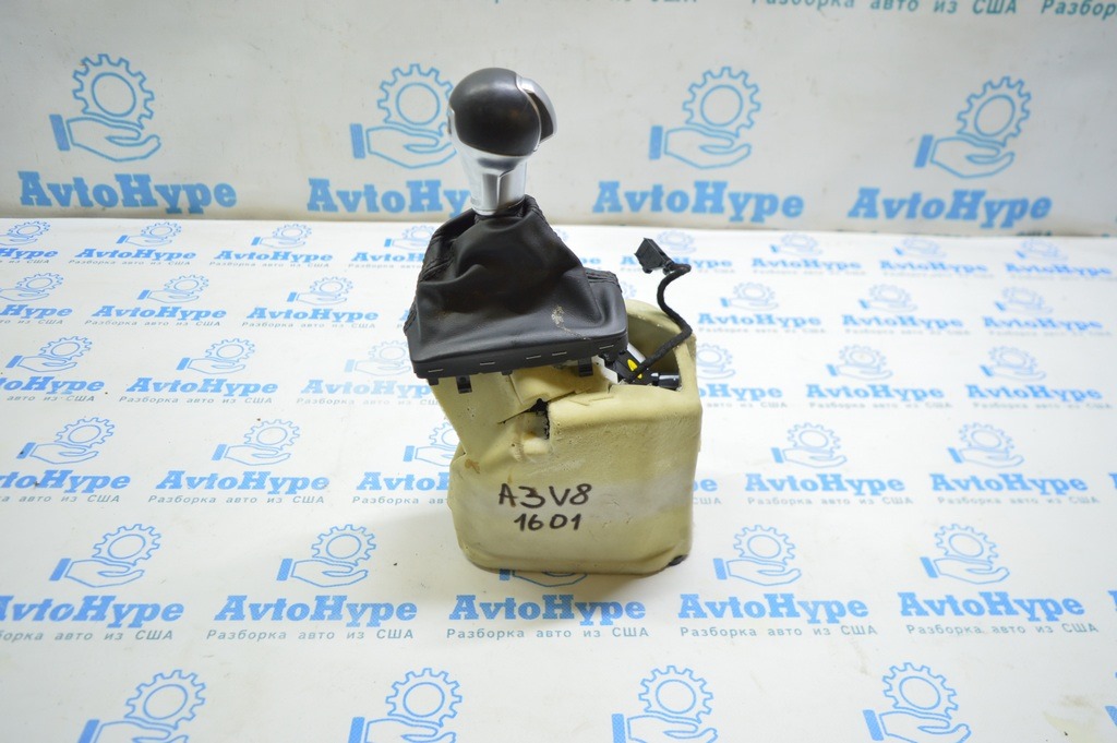 Ручка КПП Audi A3 8V 15-20 S-tronic черная строчка