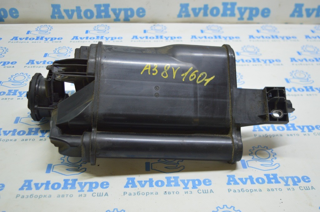 Канистра с углем абсорбер Audi A3 8V 15-20 1.8T, 2.0T