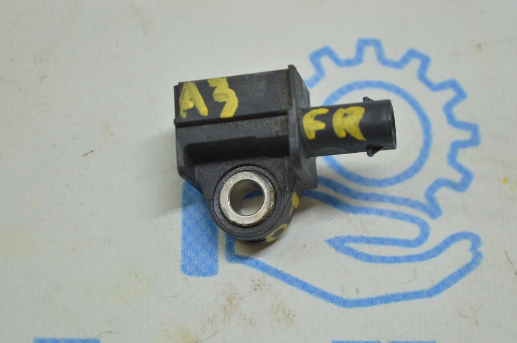 Датчик подушки безопасности передний правый Audi A3 8V 15-20 телевизор