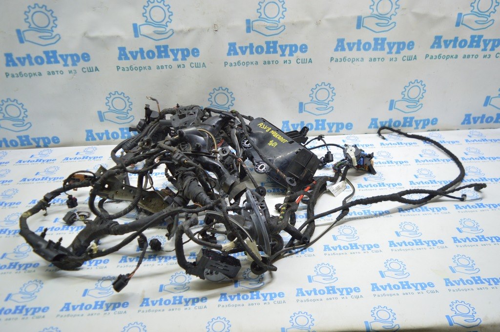 Проводка подкапотная с блоком предохранителей Audi A3 8V 15-20 (01) 2.0