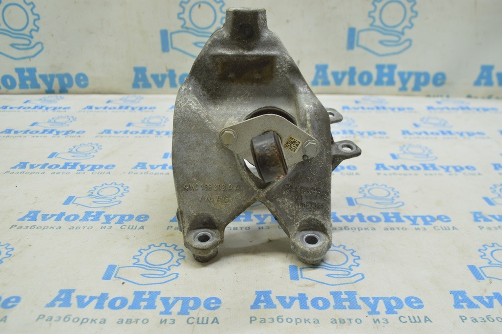 Опора двигателя правая Audi A4 B9 17- 2.0T