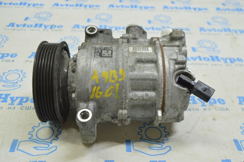 Компрессор кондиционера Audi A4 B9 17- 2.0T