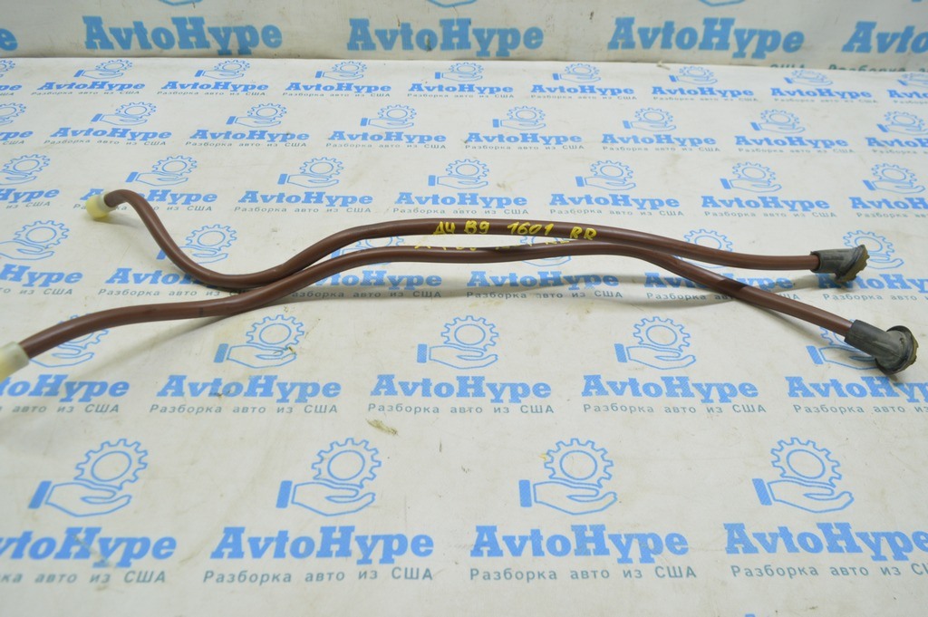 Дренажная трубка люка задняя левая Audi A4 B9 17-