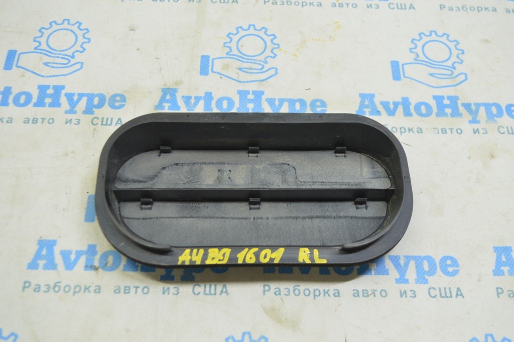 Щиток вентиляции левый Audi A4 B9 17-