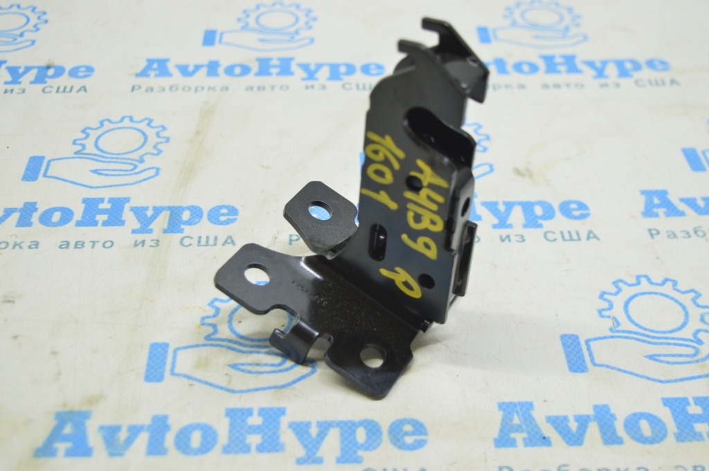 Кронштейн спинки заднего ряда сидений Audi A4 B9 17-19