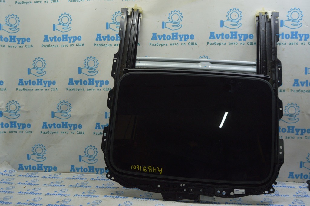 Люк в сборе Audi A4 B9 17- серая шторка 8W5877071