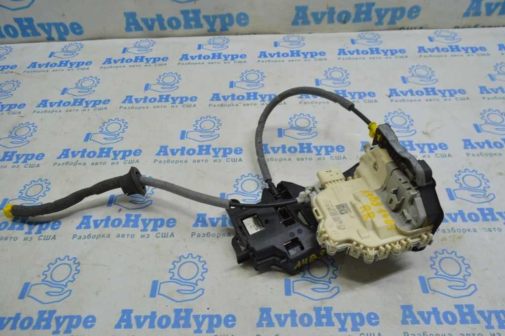 Замок двери задней правой Audi A4 B9 17-