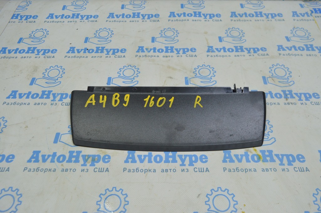 Стоп сигнал Audi A4 B9 17-