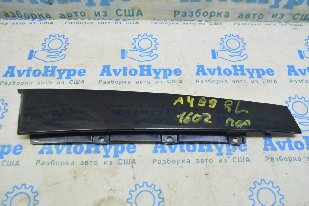 Накладка двери боковая задняя левая Audi A4 B9 17- перед, черн глянец