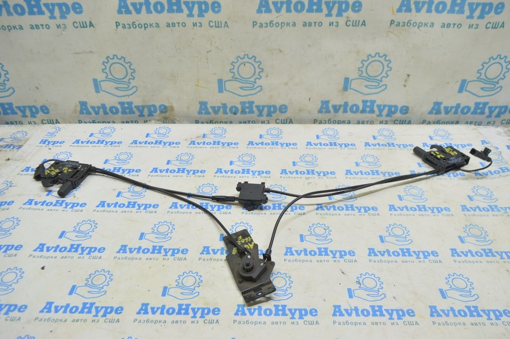 Ручка открытия замка капота подкапотная Audi A4 B9 17- с тросиками