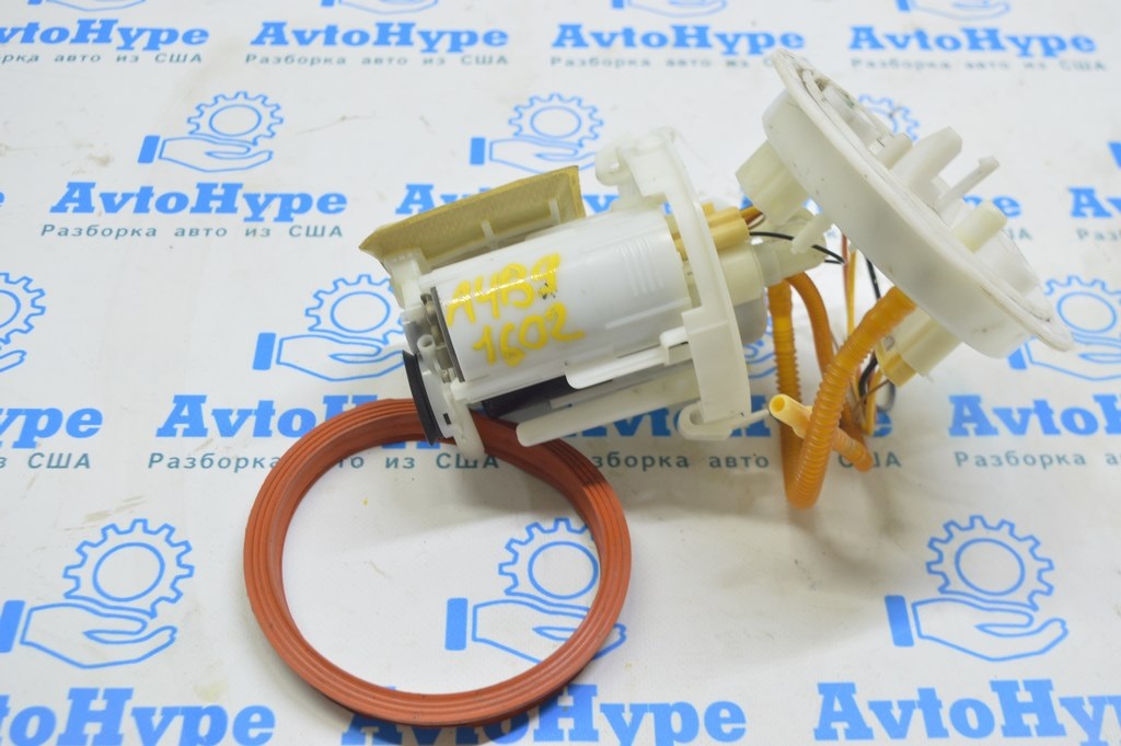 Топливный насос бензонасос Audi A4 B9 17- 2.0T (02)