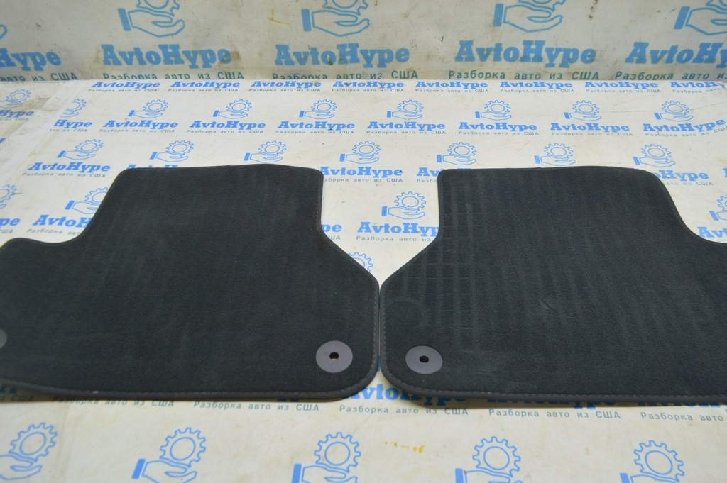 Коврик салона задний правый  Audi A4 B9 17-19 тряпка черный (02)