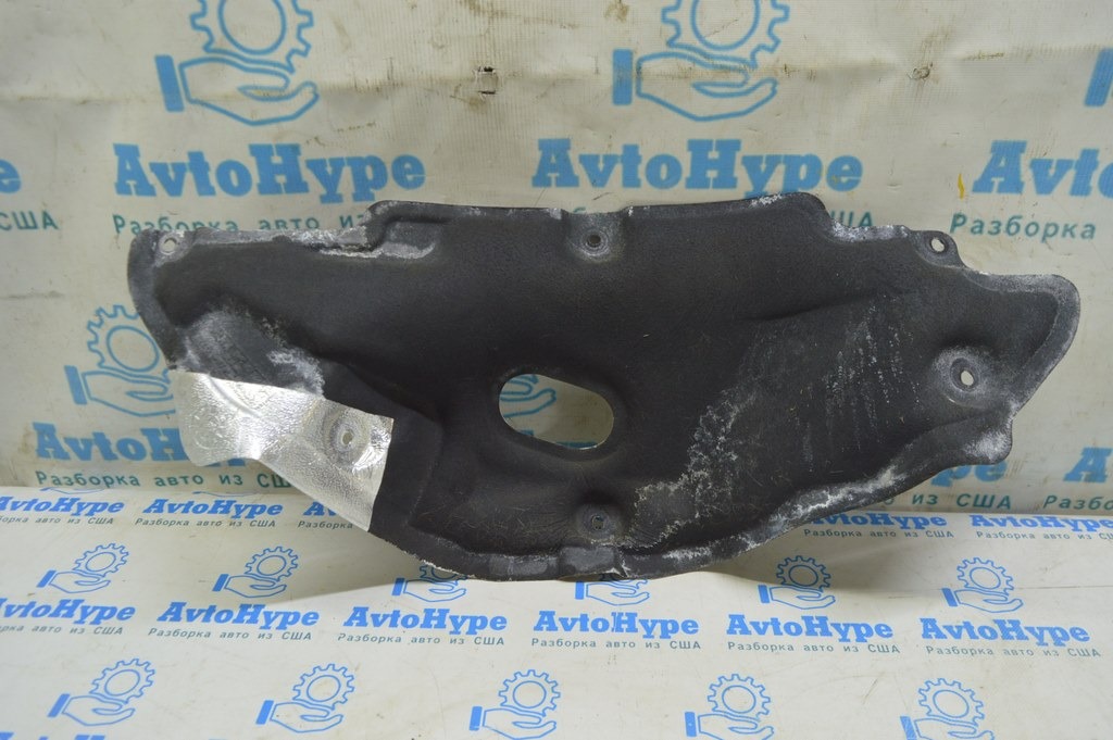 Шумоизоляция моторного щита Audi A4 B9 17-