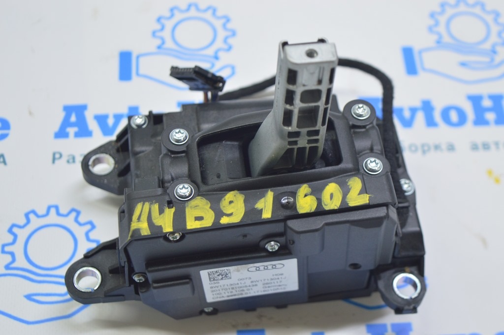Шифтер КПП Audi A4 B9 17- (02)