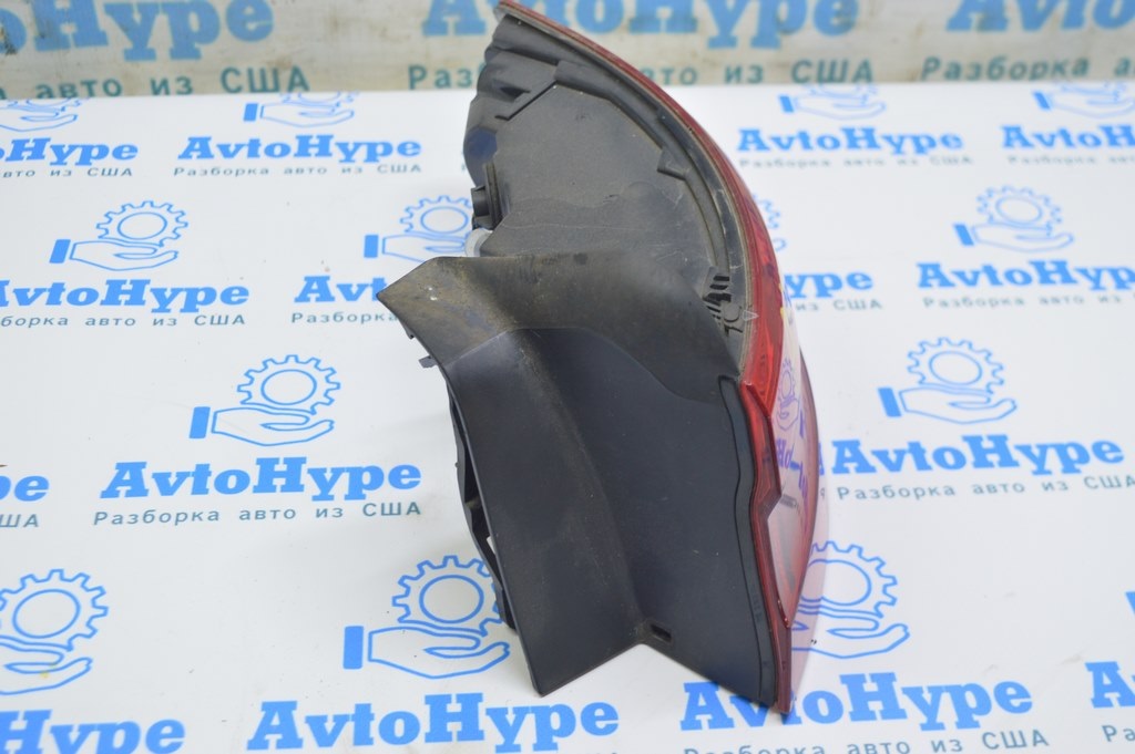 Накладка фонаря внешнего правая Audi A4 B9 17-