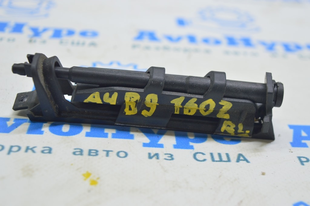 Крепление заднего бампера под фонарем левое Audi A4 B9 17-