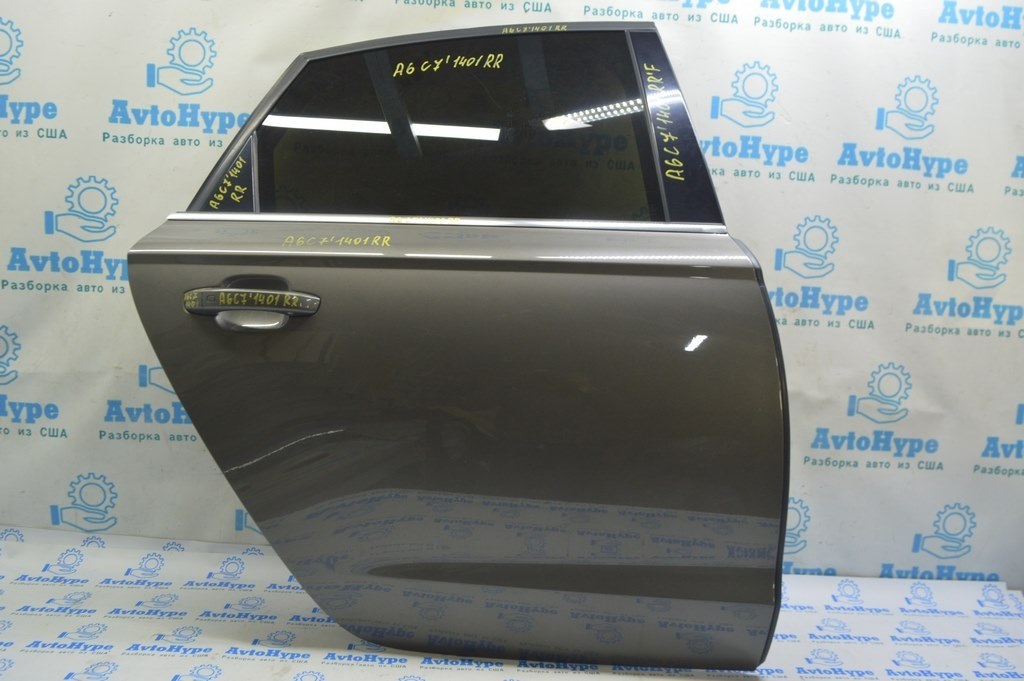 Дверь в сборе задняя правая Audi A6 C7 12-18 Y7Y7 (01) как на фото,в цвет ,идеал без замка