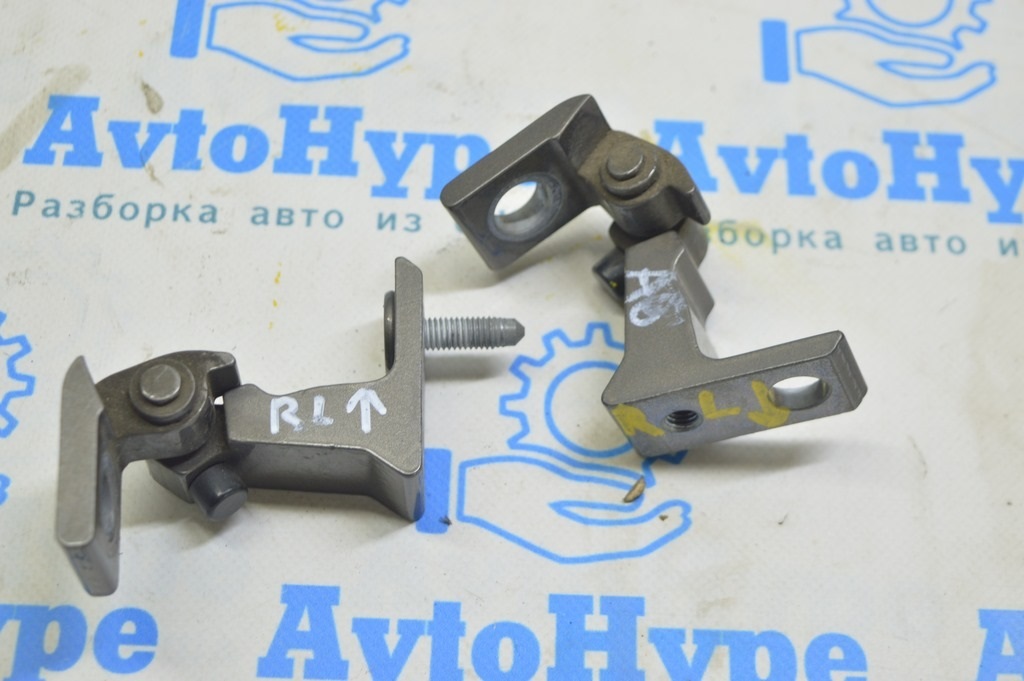 Петля двери верхняя задняя левая Audi A6 C7 12-18