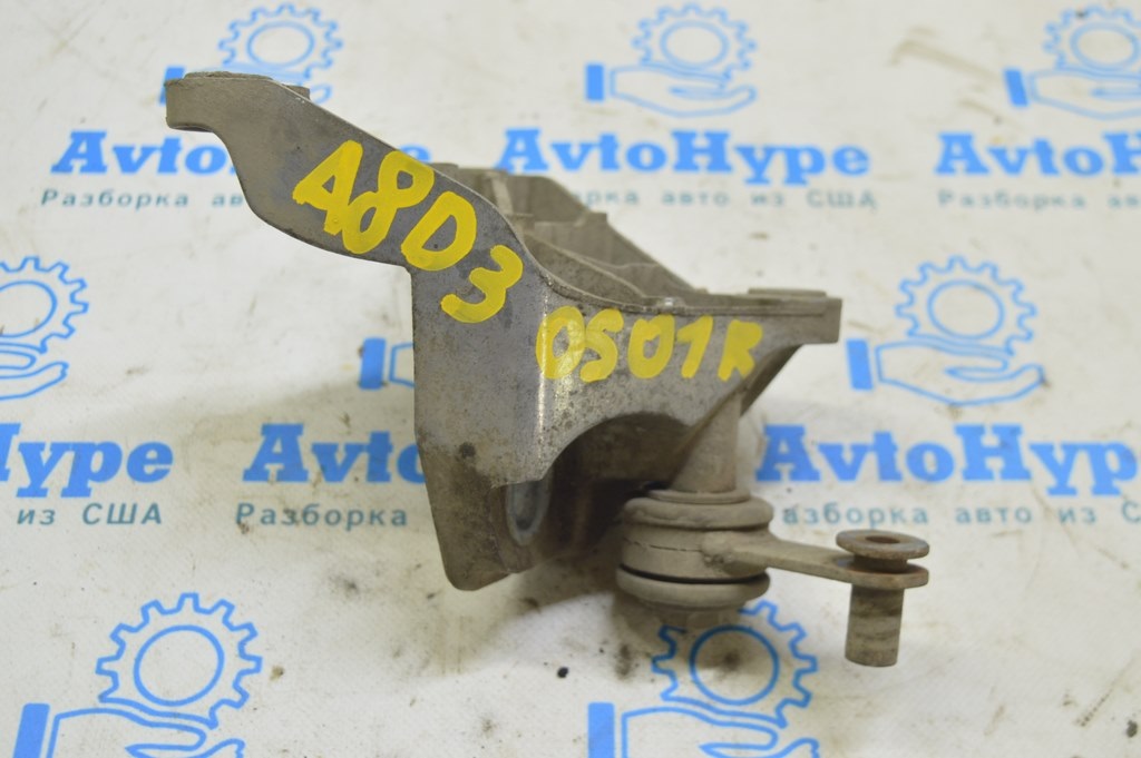 Кронштейн подушки АКПП прав Audi A8 D3 03-09 (01) 3.0