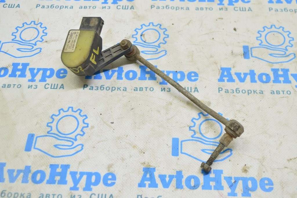 Датчик положения кузова перед лев Audi A8 D3 03-09 (01)