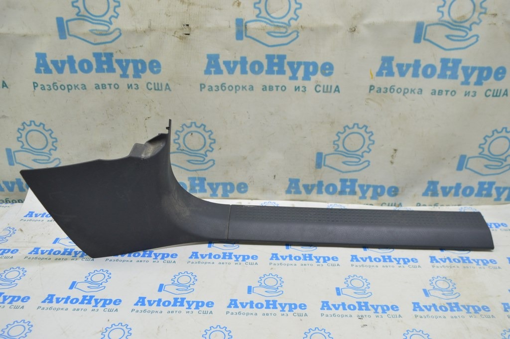 Накладка порога внутр перед прав Audi A8 D3 03-09 черн