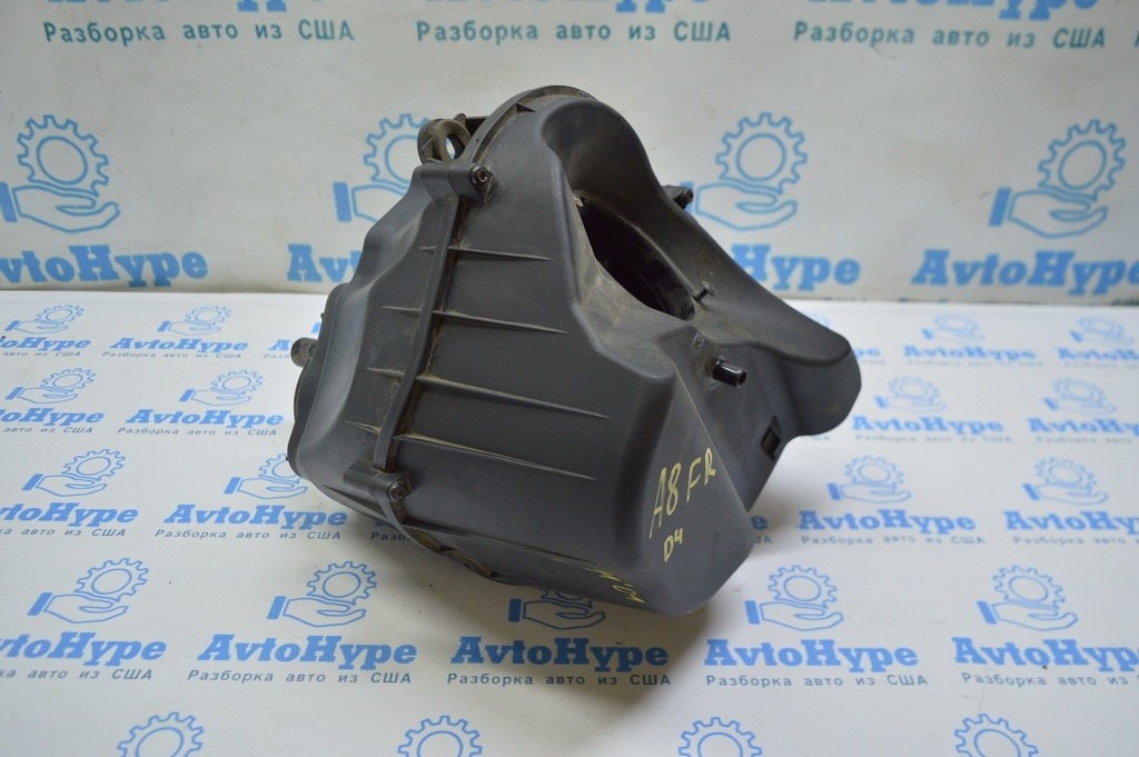 Корпус воздушного фильтра правый 4.2 Audi A8 D4 10-17