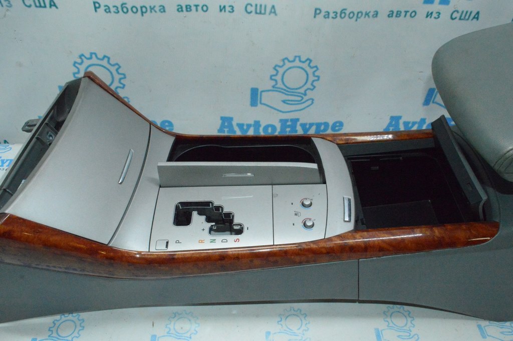 Накладка шифтера КПП Avalon серая 05-12