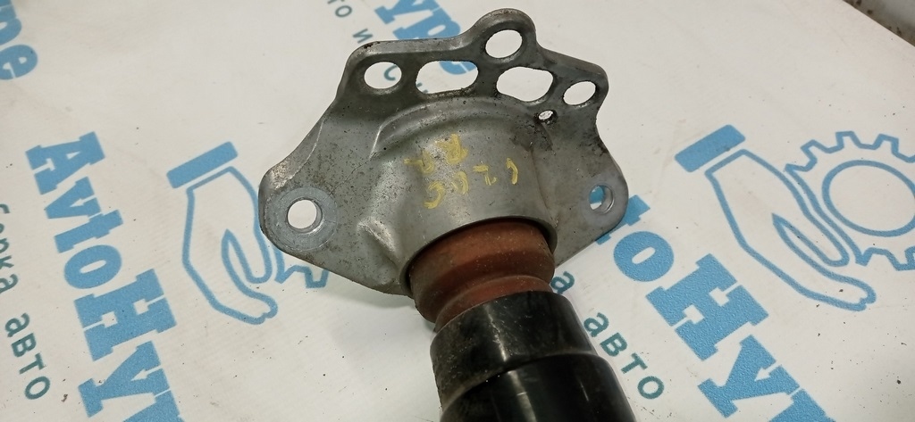 Опора амортизатора зад прав Chrysler 200 15-17