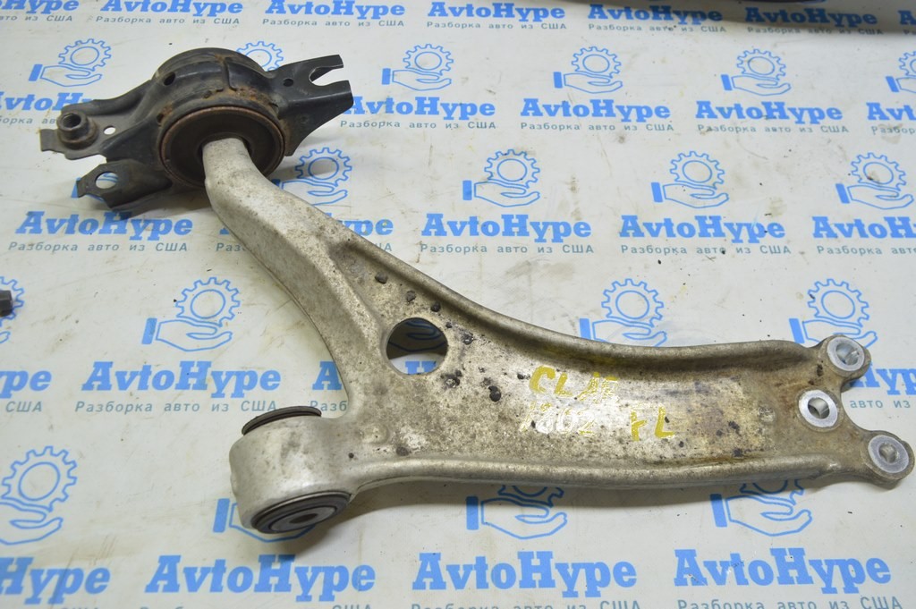 Рычаг нижний передний левый Honda Clarity 18-21 usa (02)