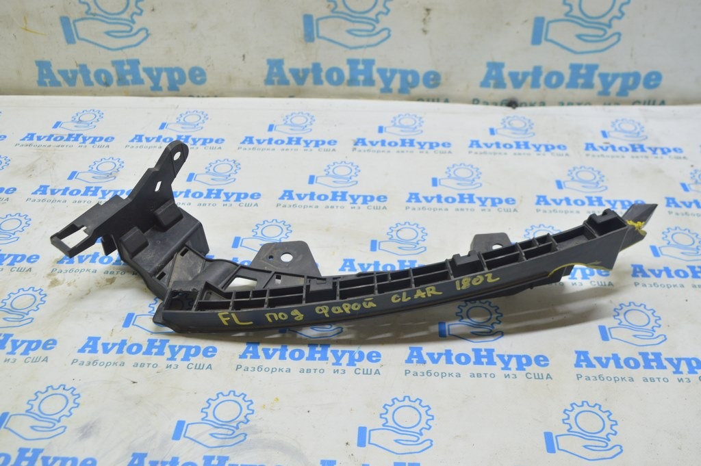 Крепление переднего бампера центр левое Honda Clarity 18-21 usa (02) сломано крепление