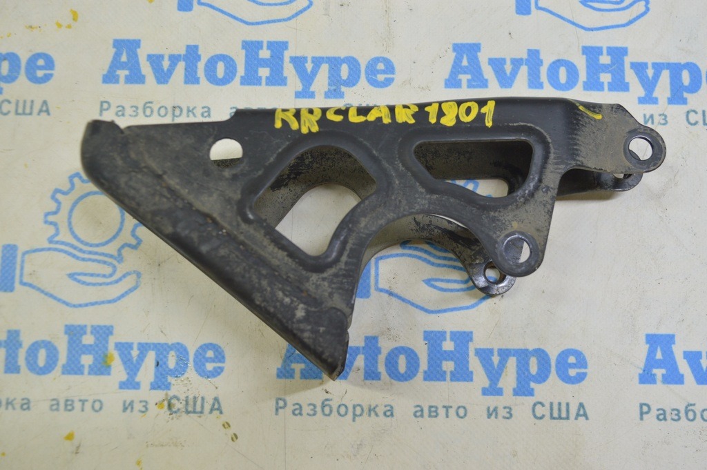 Кронштейн цапфы задний правый Honda Clarity 18-21 usa задний