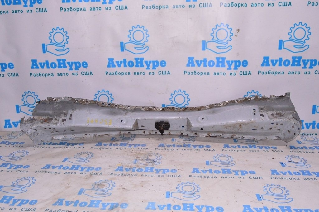 Задняя панель Ford Escape MK3 13- (01) деф.