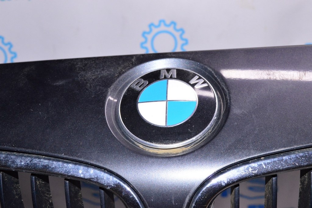 Эмблема значок переднего бампера BMW 3 F30 12-19