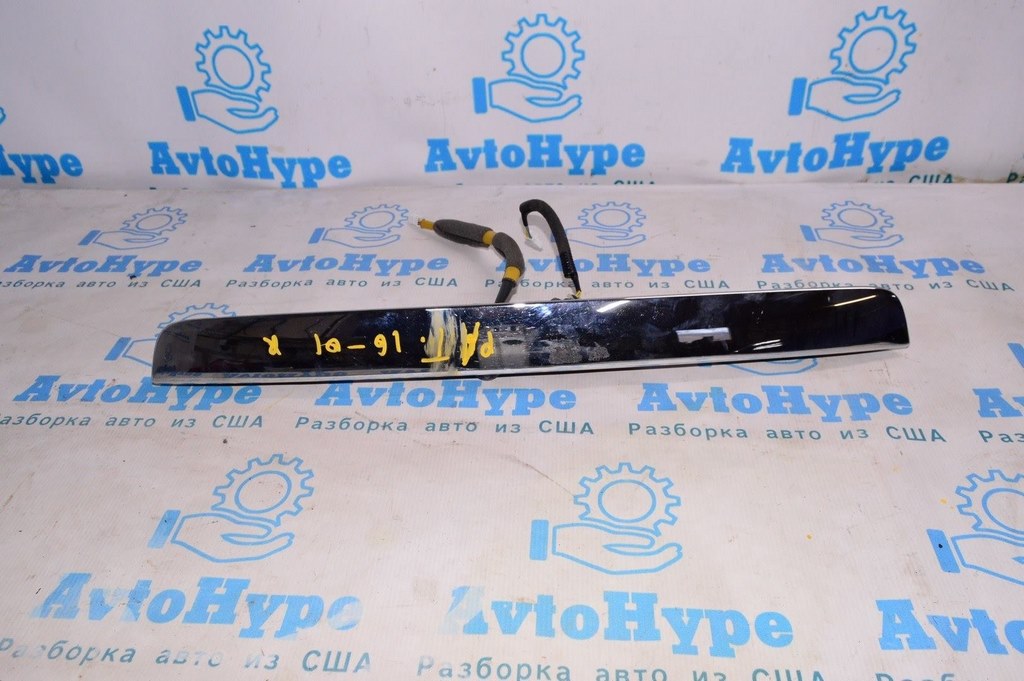 Молдинг двери багажника Nissan Pathfinder 13-