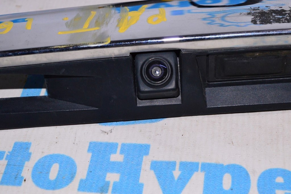 Камера заднего вида Nissan Pathfinder 13- (01)