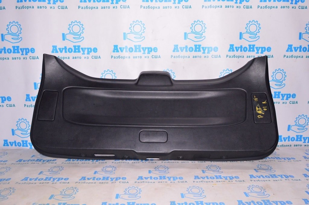 Обшивка двери багажника низ Nissan Pathfinder 13- черн