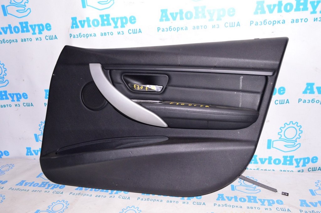 Обшивка двери (карточка) перед прав BMW 3 F30 12-19 (01) черная кожа с серой ручкой
