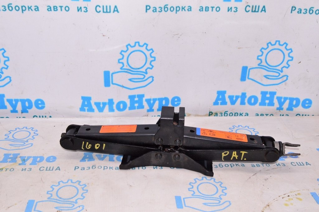 Домкрат Nissan Pathfinder 13-