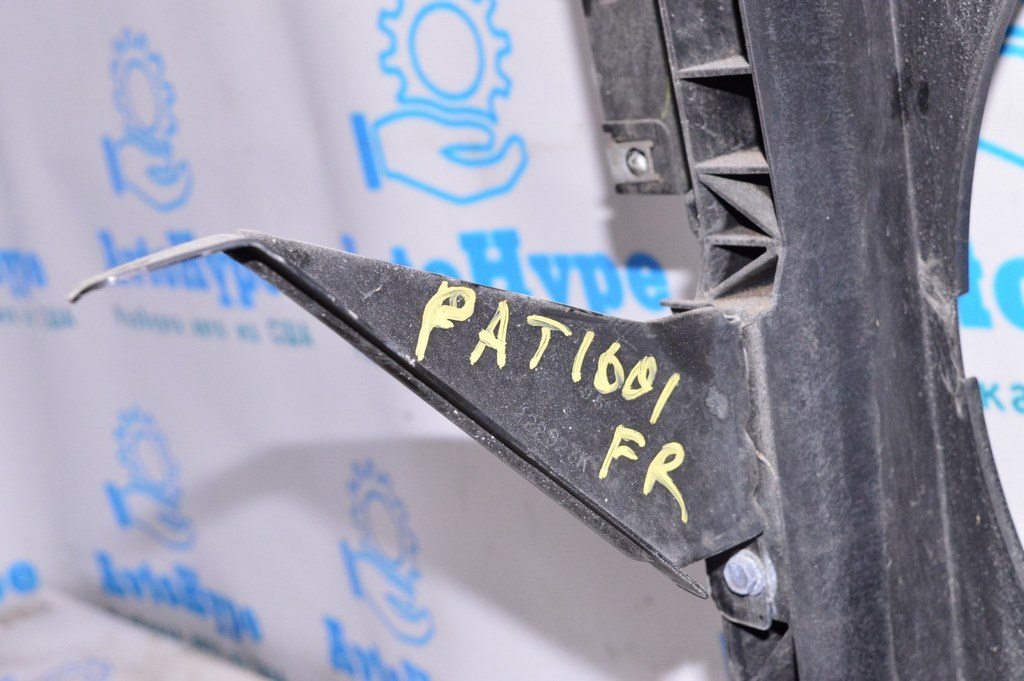 Кронштейн переднего бампера правый Nissan Pathfinder 13-