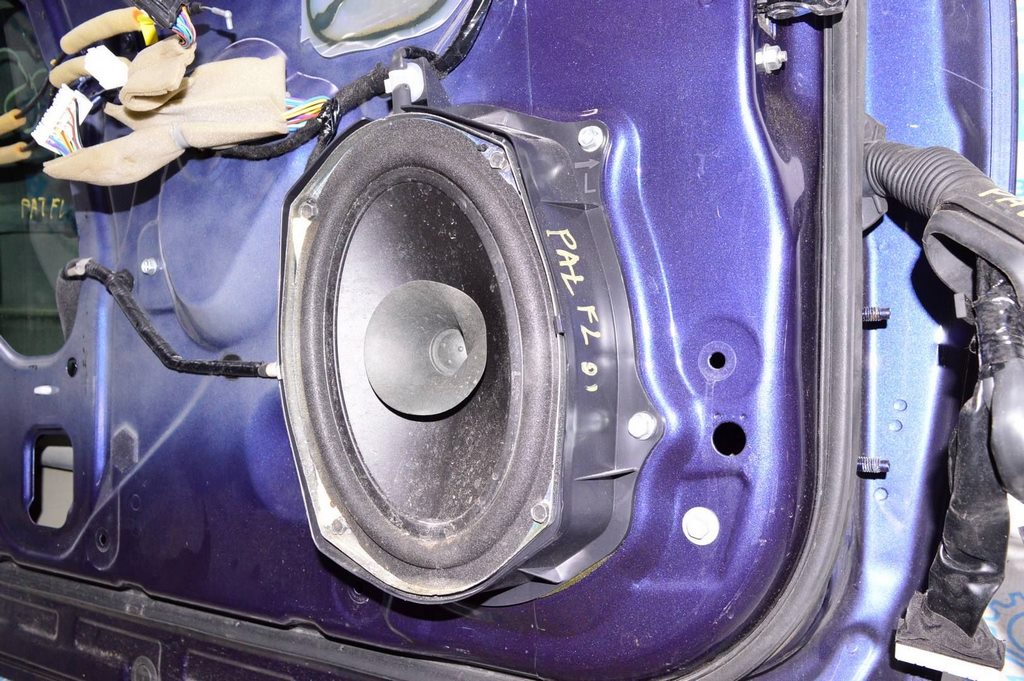 Динамик дверной перед лев Nissan Pathfinder 13-