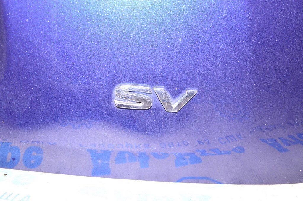 Эмблема надпись "SV" Nissan Pathfinder 13-