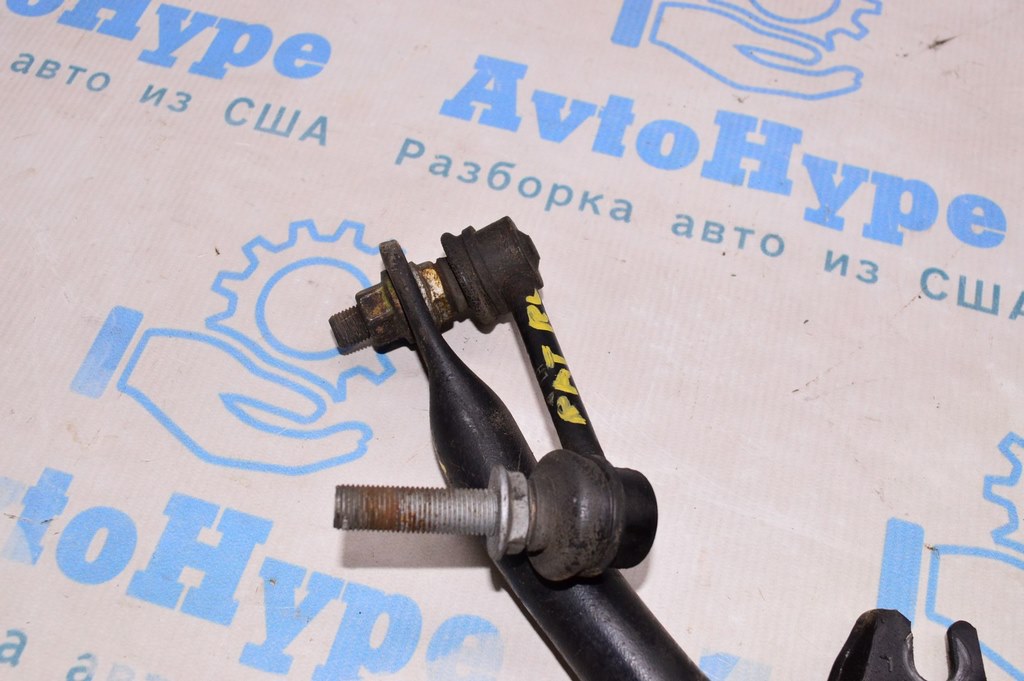 Тяга стабилизатора зад лев Nissan Pathfinder 13-