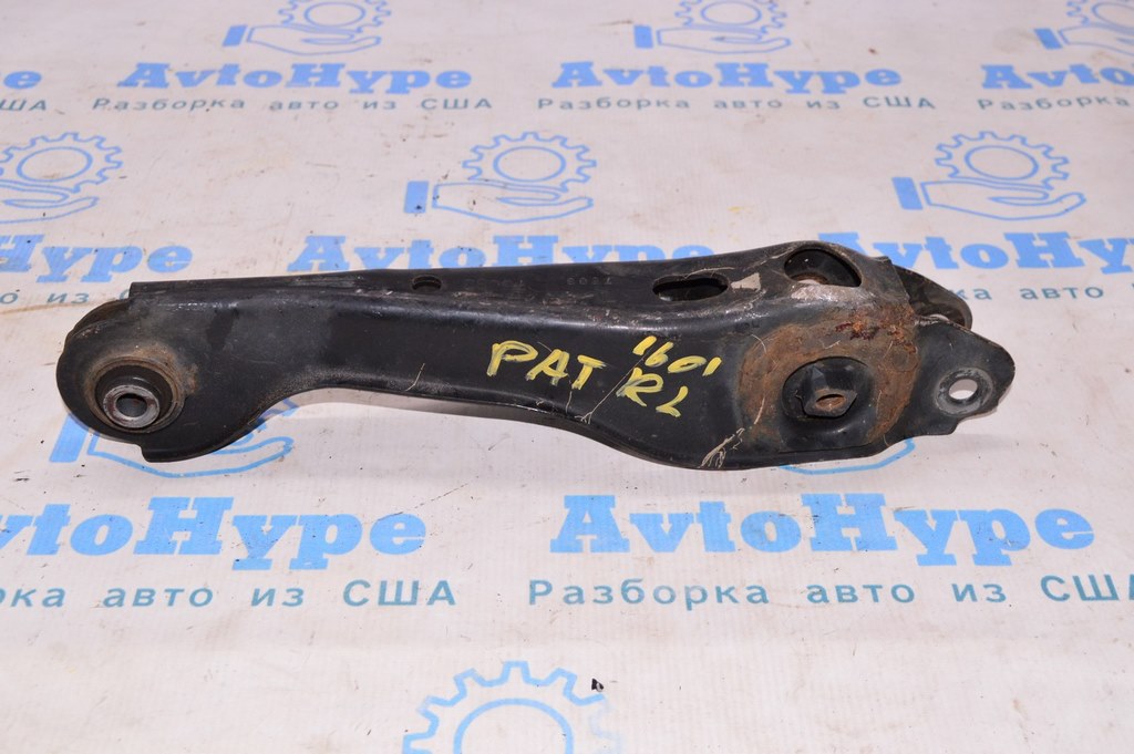 Рычаг поперечный зад лев Nissan Pathfinder 13-