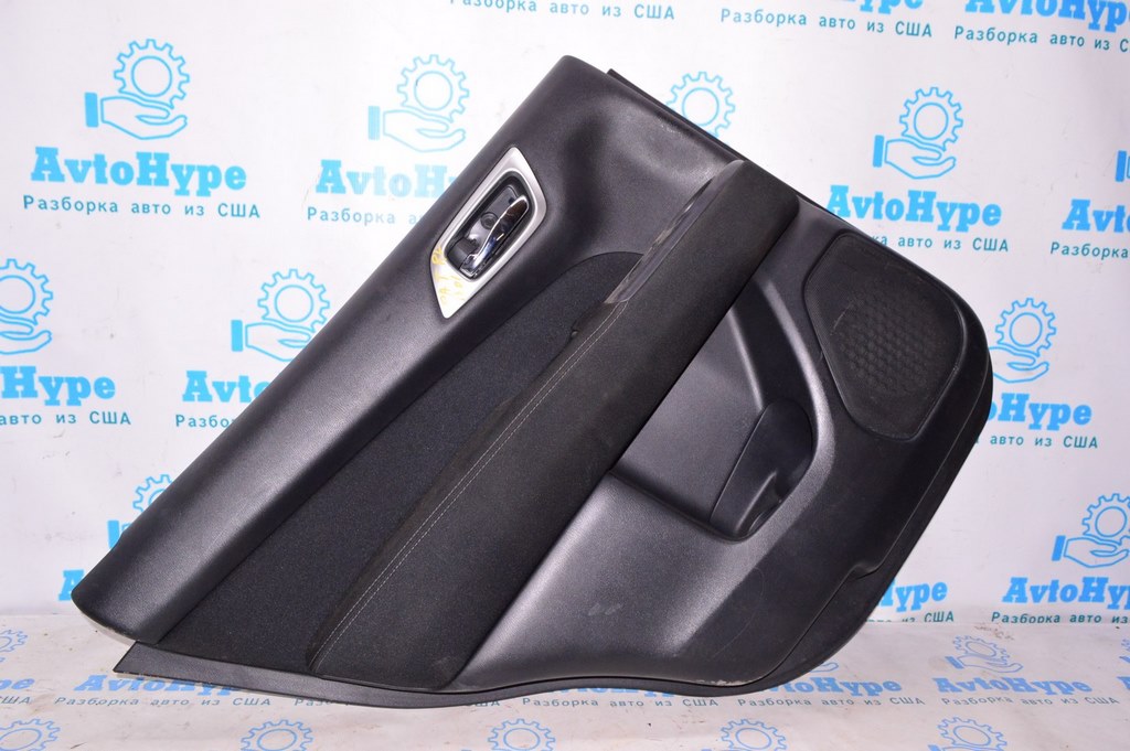 Обшивка двери (карточка) зад лев Nissan Pathfinder 13- черн тряпка (01)